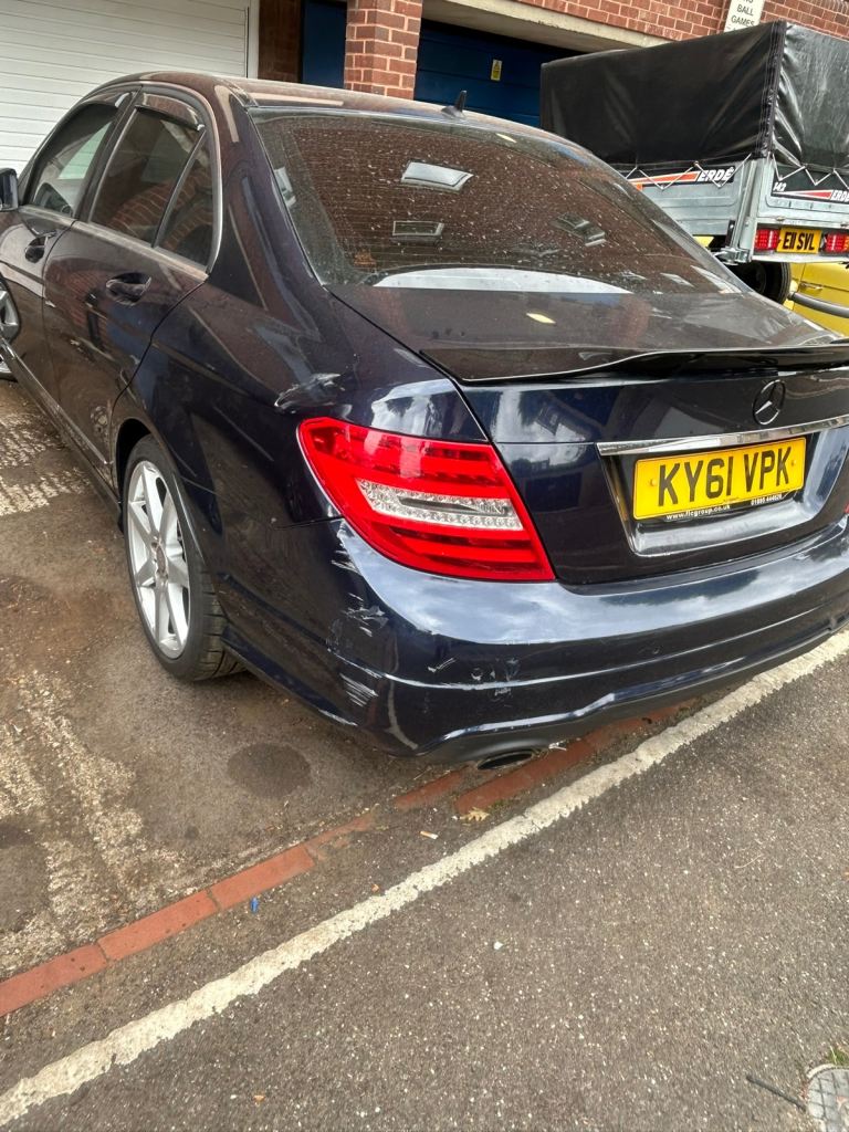 Mercedes-Benz, C CLASS, Saloon, 2011, Semi-Auto, 1796 (cc), 4 doors