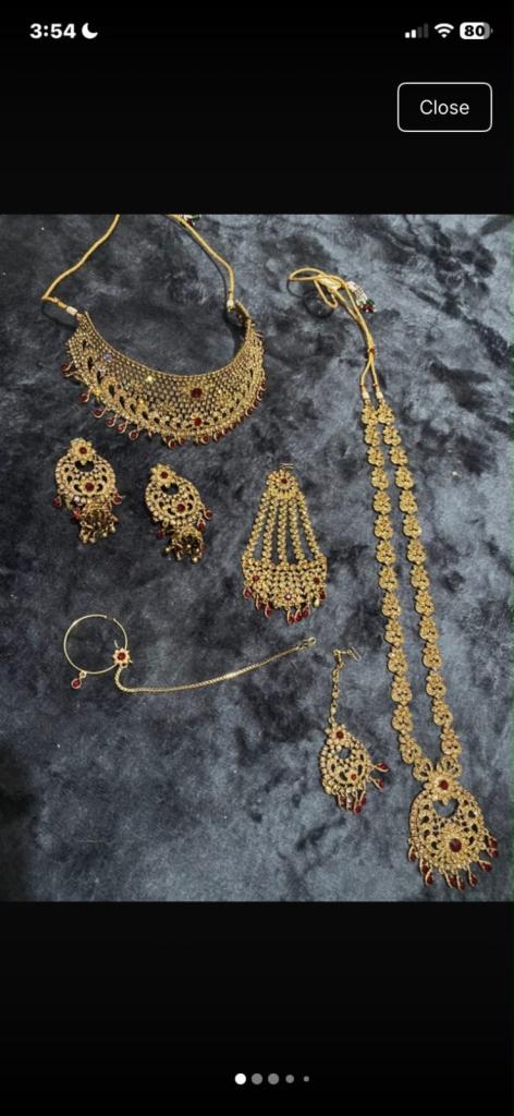 Beautiful Gold-Toned Indian Bridal Jewellery Set – Unworn