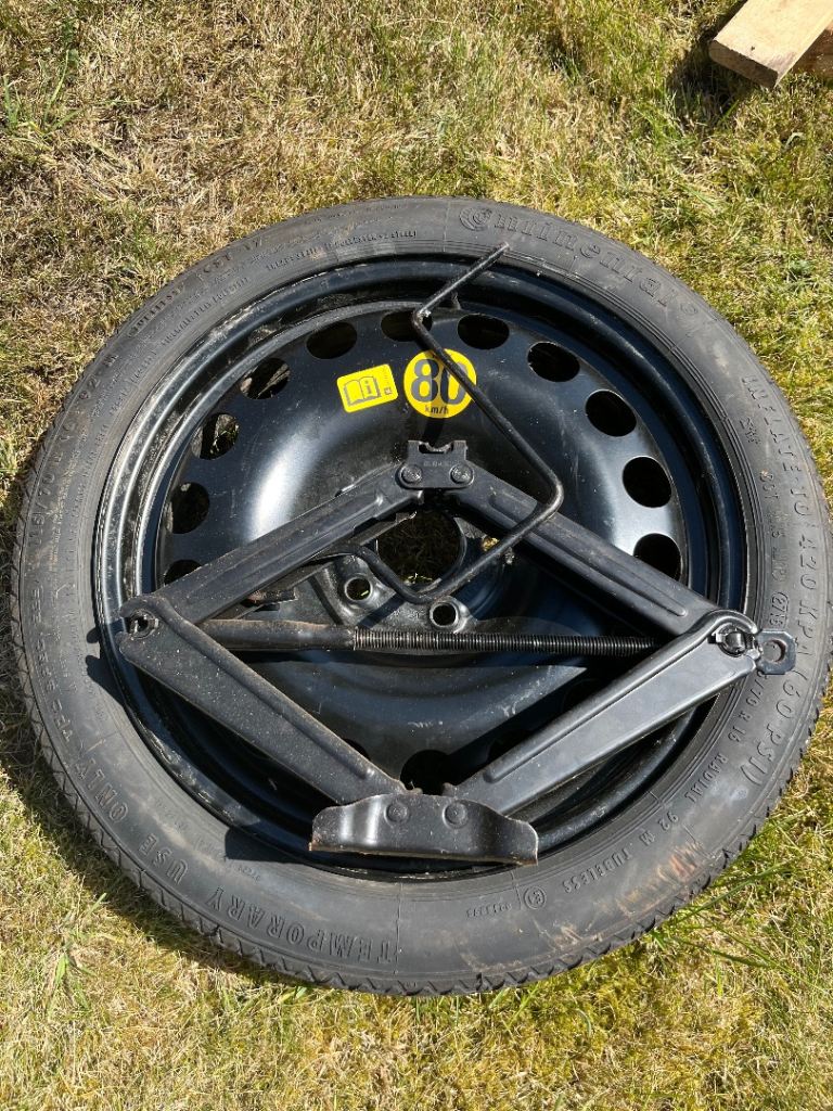 Vauxhall Astra space saver wheel with jack