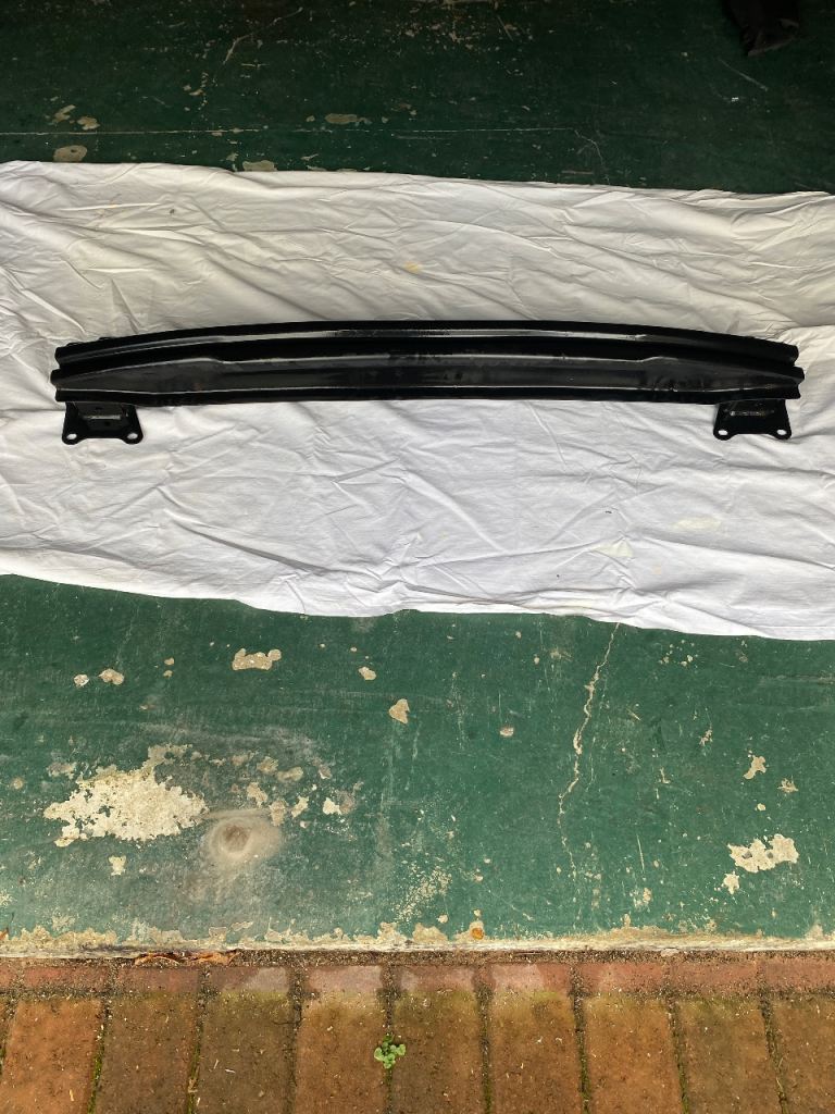 VW Golf 2011 rear bumper re enforcement 