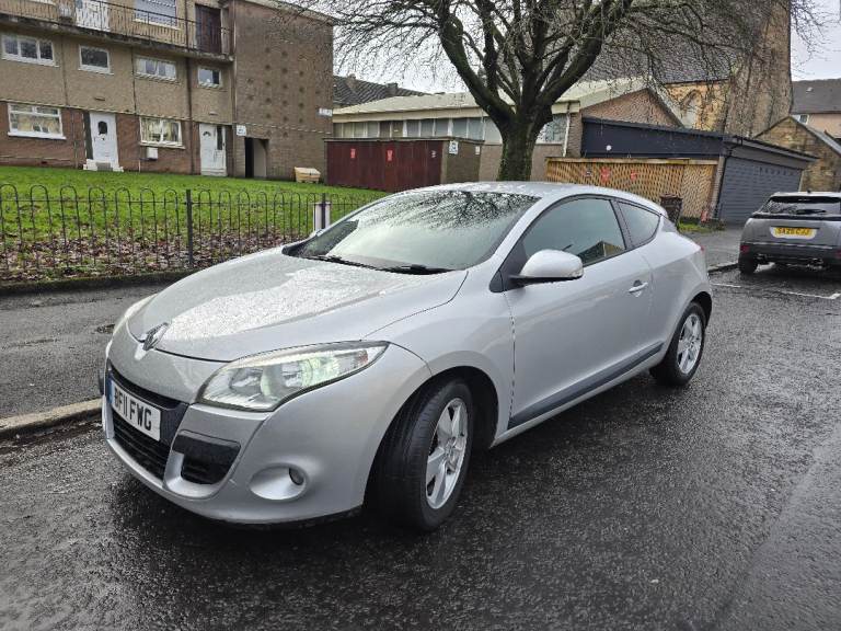 Renault megane Coupe 1.6 Petrol, 12 months mot, TomTom Edition