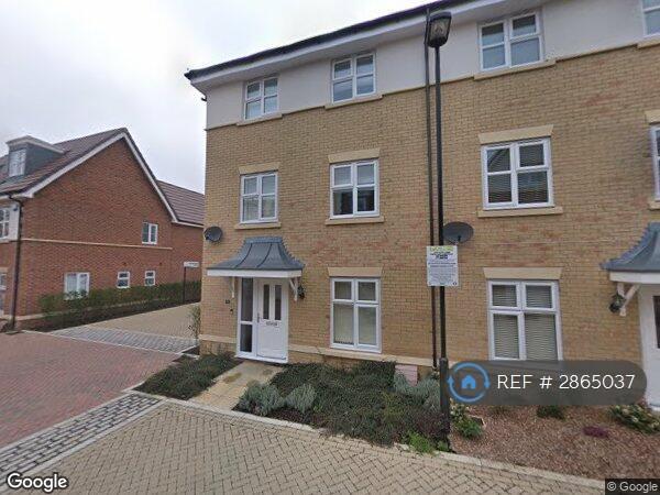 5 bedroom house in Truesdales, Ickenham, Uxbridge, UB10 (5 bed) (#2865037)