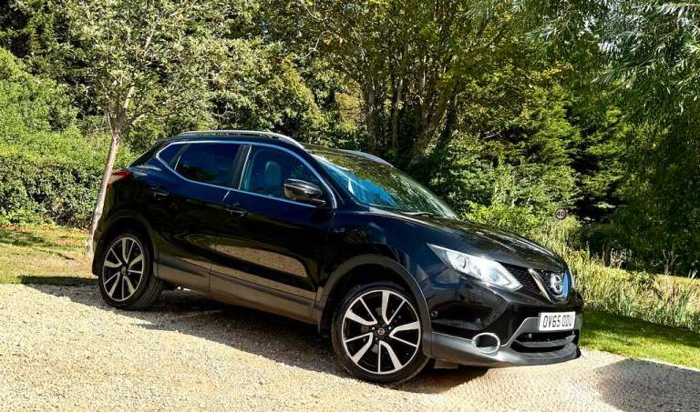 2015 Nissan Qashqai 1.6 dCi Tekna SUV 5dr Diesel Manual 2WD Euro 5 (s/s) (130 ps) SUV Diesel Manual