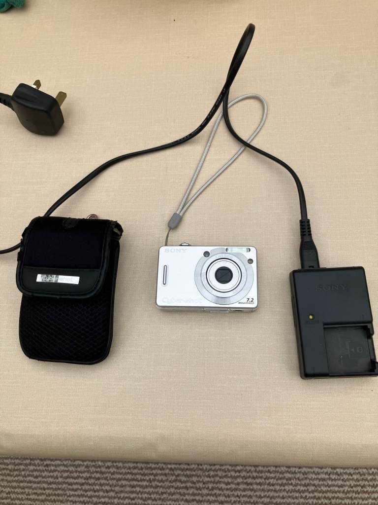 image for Sony Cybershot DSC W55 Camera