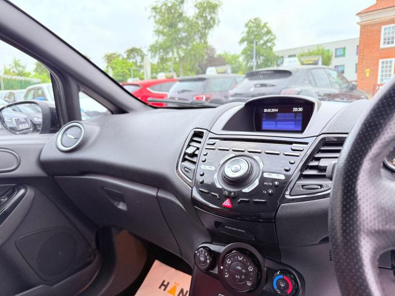 2014 Ford Fiesta 1.6T EcoBoost ST-2 Euro 5 3dr HATCHBACK Petrol Manual