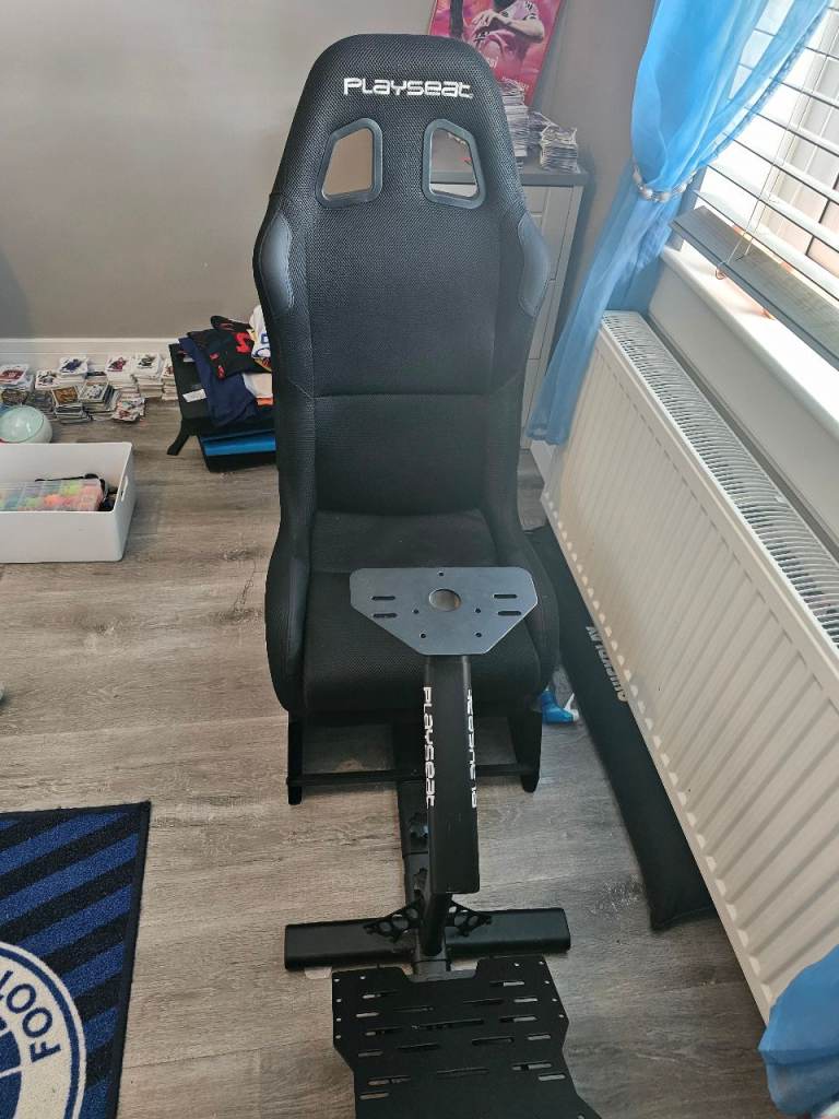 Playseat Evolution Sim Racing Seat & Rig – Like New (Fully Assembled)