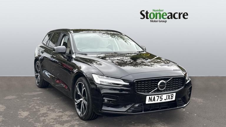 2025 Volvo V60 Plus, B4 Mild hybrid, Petrol, Dark ESTATE Petrol/Electric Hybrid Automatic