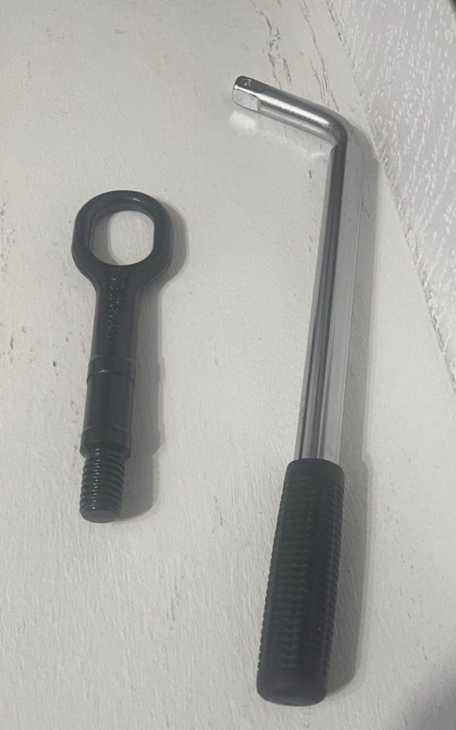 Gorilla 1334 Power Wrench Telescoping Lug Wrench &  Car Tow Hook