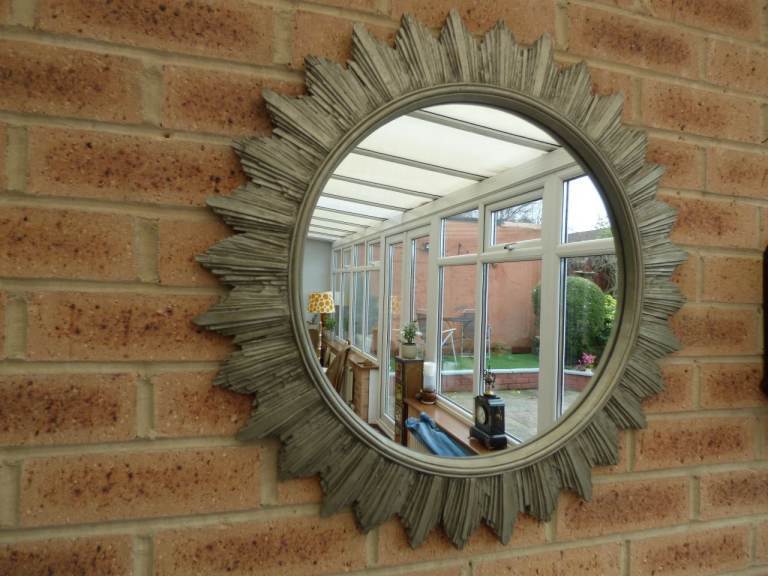 Stunning Round Silver Starburst Wall Mirror 60 cm Diameter