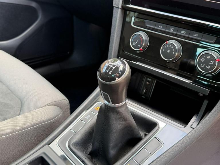 2017 Volkswagen Golf 2.0 TDI GT 5dr HATCHBACK DIESEL Manual