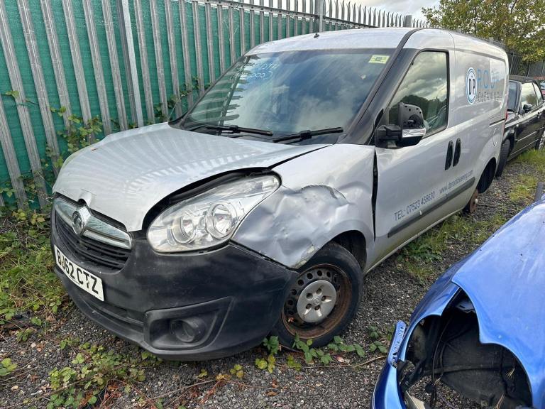 2012 VAUXHALL COMBO BREAKING SPARES PARTS