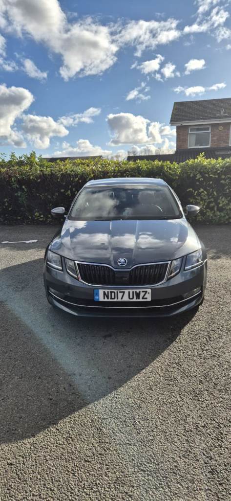 Skoda, OCTAVIA, Hatchback, 2017, Semi-Auto, 1968 (cc), 5 doors
