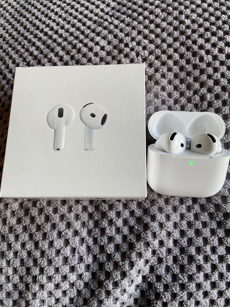 Apple AirPods 4 