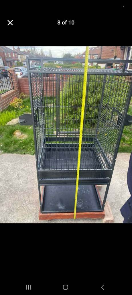 Massive metal parrot/bids cage on wheels 