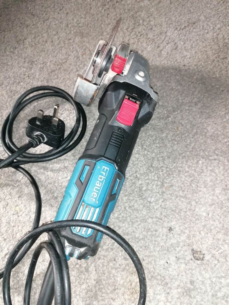 Erbauer 750W 115mm Corded Angle Grinder (ERB977GRD) – Great Working Condition