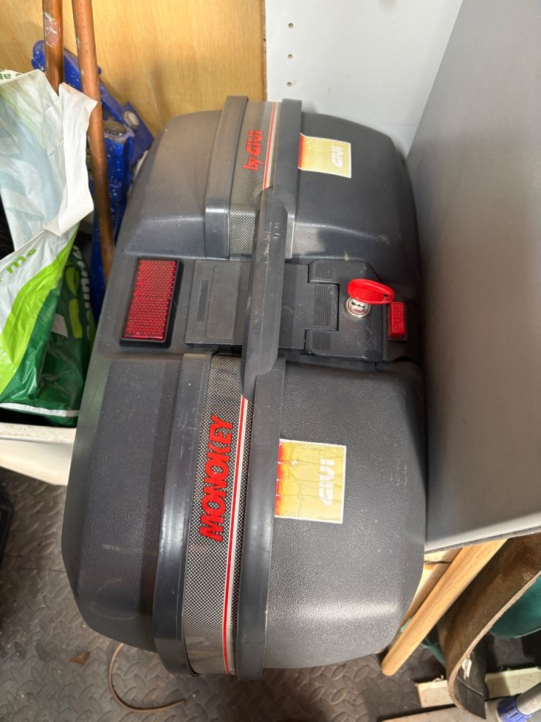 Givi Top Box & Hard Monokey Panniers 2xE45 2xE36 with keys FREE TO COLLECTOR
