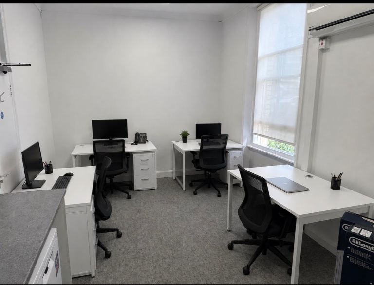 Office Desks to Rent in Victoria London