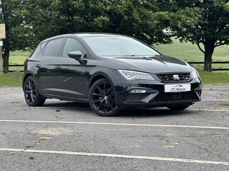 SEAT LEON 1.5 TSI EVO 150 FR Black Edition [EZ] 5dr Man, petrol, black + lovely
