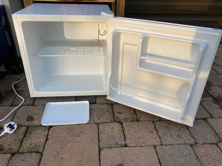 COOKOLOGY TABLE TOP FRIDGE with FREEZER