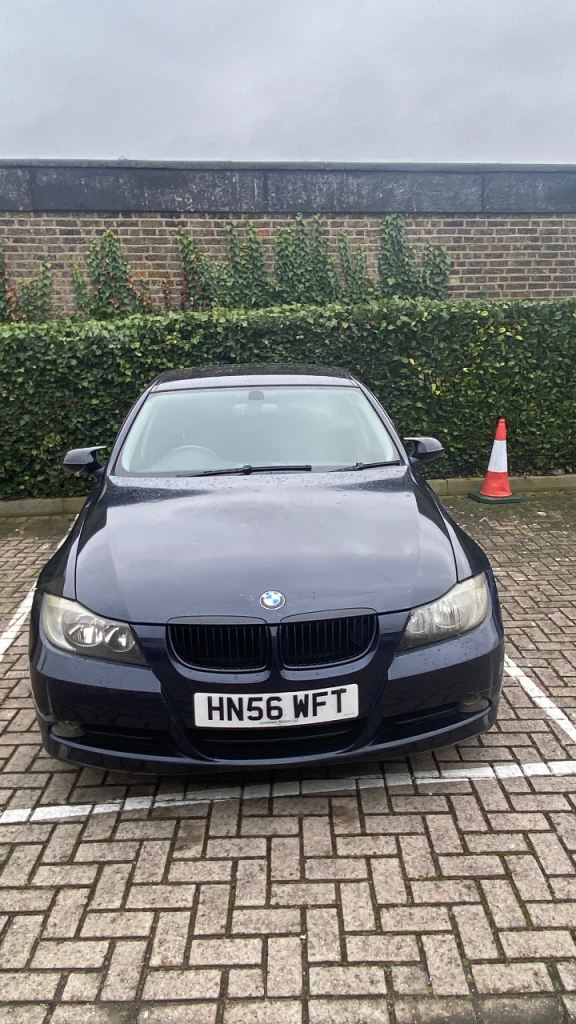 BMW 320i 2007