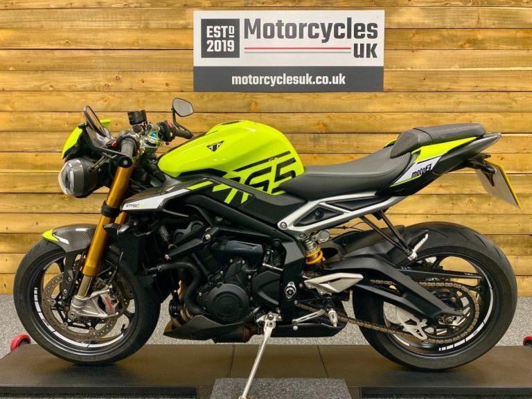 SUPERB 2023 TRIUMPH STREET TRIPLE 765 MOTO2 LTD EDITION, 184 OF 765, FSH!