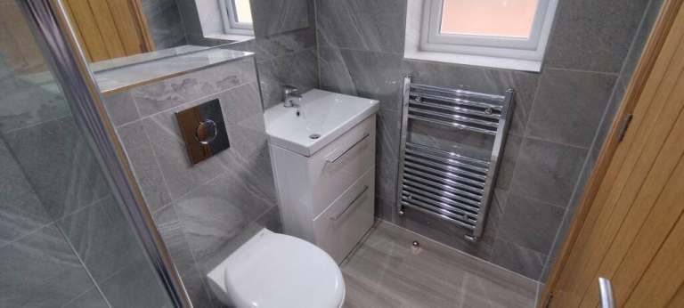 Birtley - Room + Study to share for Single Person- quiet New house + garden - ideal 4 professional  