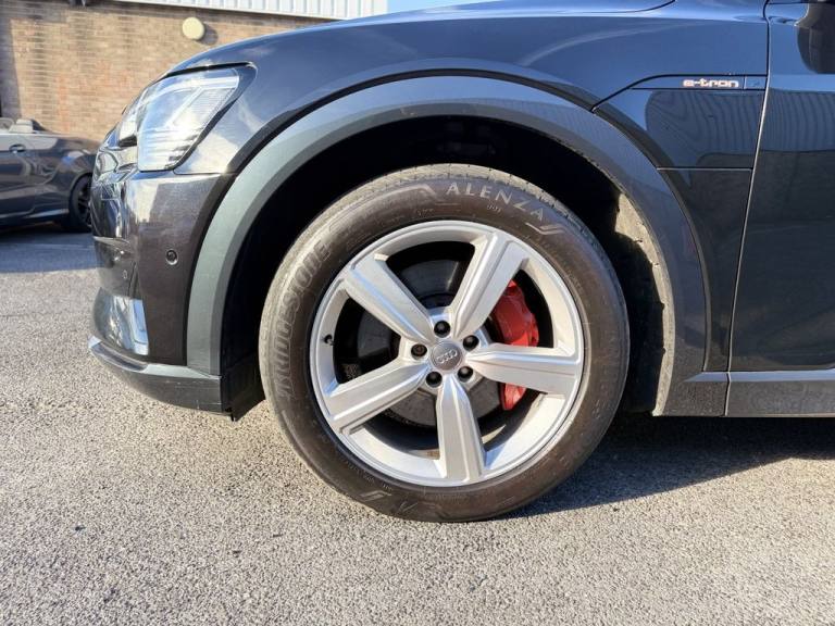 2019 Audi e-tron 55 SUV 5dr Electric Auto quattro 95kWh (408 ps) ESTATE ELECTRIC Automatic