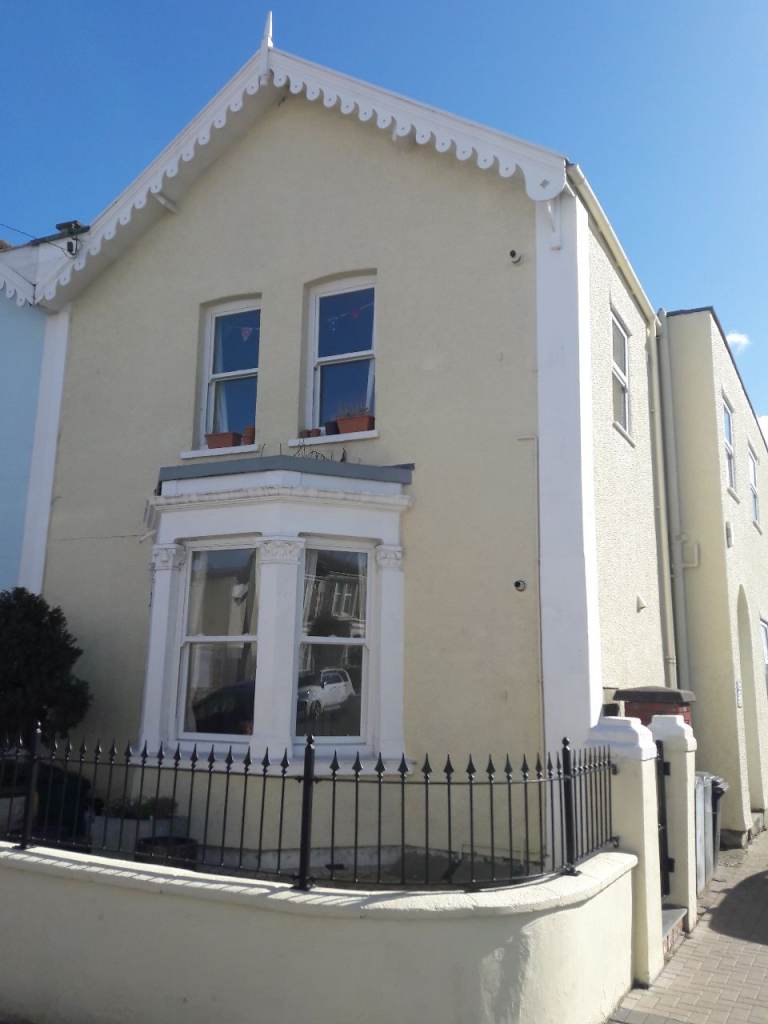 Super Large 2 Bedroom Flat in Southville