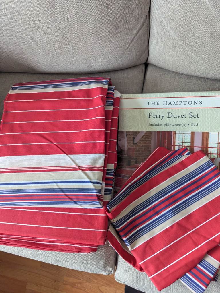 Free super king unused duvet The Hamptons Perry Duvet Set - Red Striped, New plus sheet