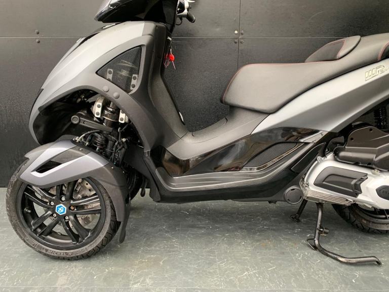 PIAGGIO MP3 300 YOURBAN LT LOW MILEAGE HPI CLEAR 
