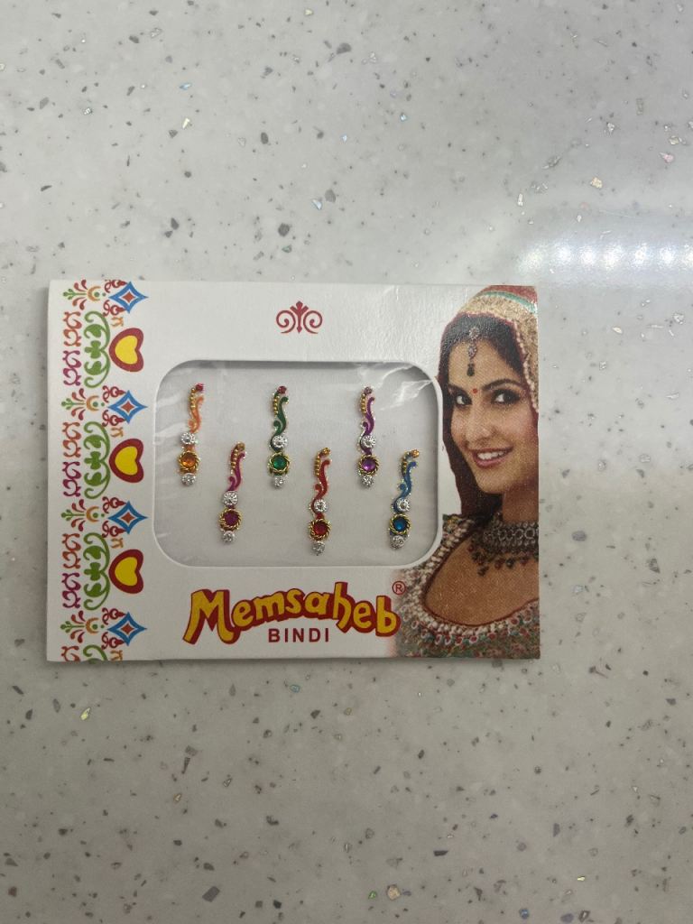 Indian forehead bindi