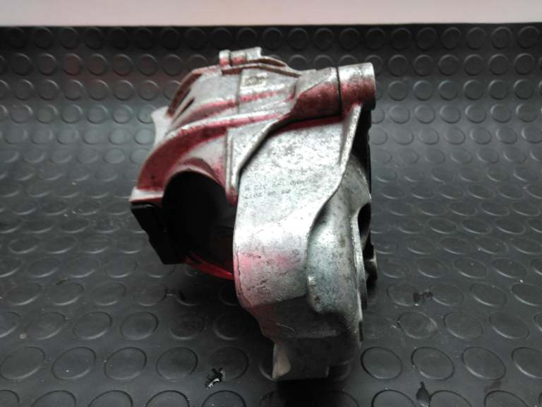 Audi Q5 Right Hand Side Engine Mount 2017-2025 4m0199372b