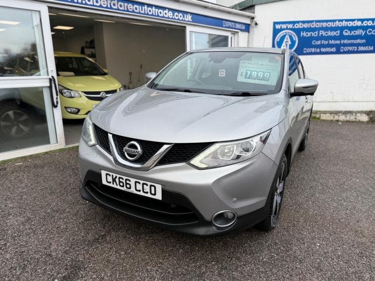 2016 Nissan Qashqai 1.2 DiG-T N-Connecta 5dr HATCHBACK Petrol Manual