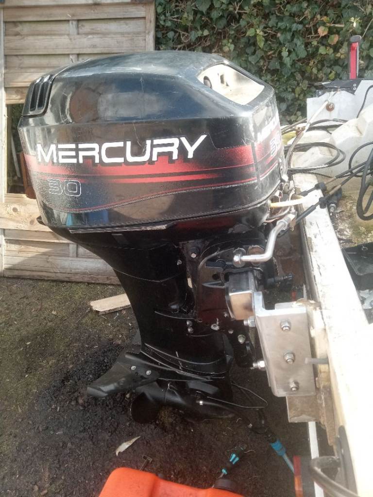 Mercury 30 hp 2 stroke + controls outboard engine