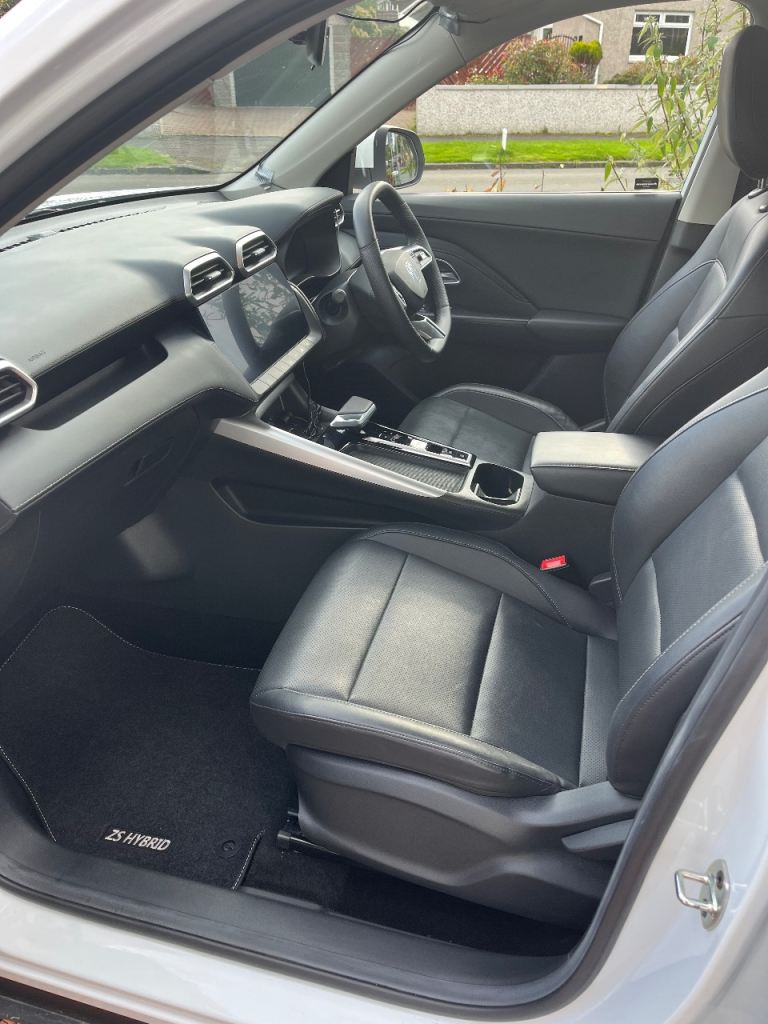 MG zs trophy hybrid +