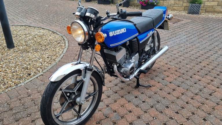 Suzuki GT200X5 