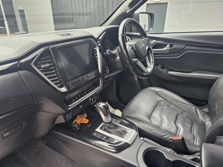 2023 Isuzu D-Max 1.9 D-Max V-Cross Auto 4WD 4dr Pickup Diesel Automatic