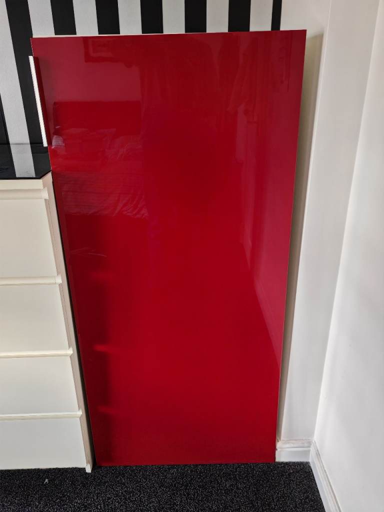 IKEA Besta unit With Red Gloss Door, 3 Shelves & 2 drawers FREE DELIVERY 169