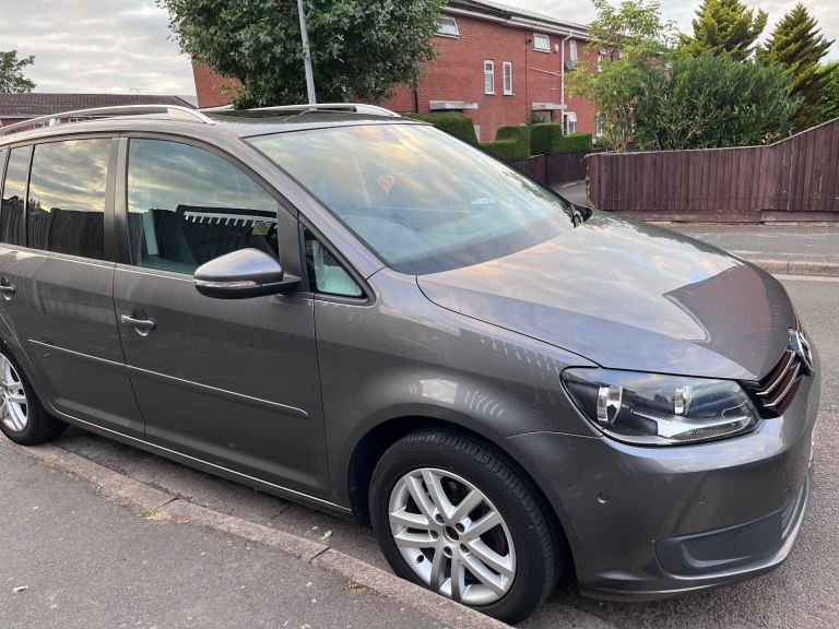 Volkswagen Touran 7 seater automatic 