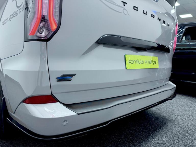 2024 Ford E-Tourneo Custom 340 65kWh Titanium Auto L1 5dr MPV Electric Automatic