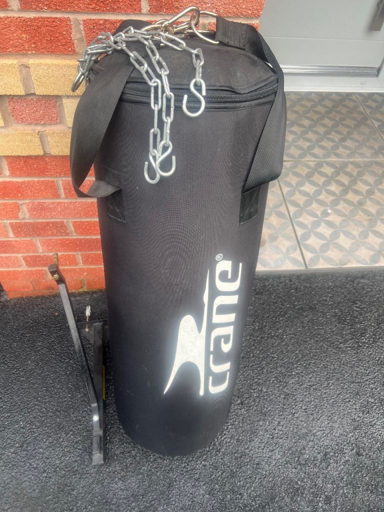 Punch bag and wall bracket 
