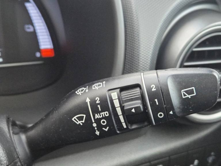 2019 Hyundai KONA 64kWh Premium SE SUV 5dr Electric Auto (7kW Charger) (204 ps) HATCHBACK ELECTRI...