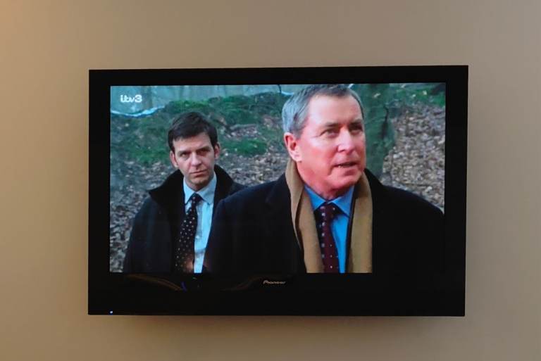 Pioneer KURO PDP-428XD 42" Plasma TV – Immaculate Condition