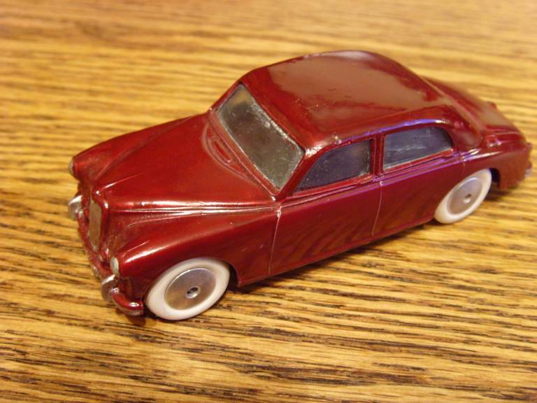 Corgi Riley Pathfinder