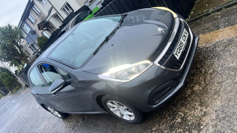 Peugeot, 208, Hatchback, 2015, Manual, 1199 (cc), 5 doors