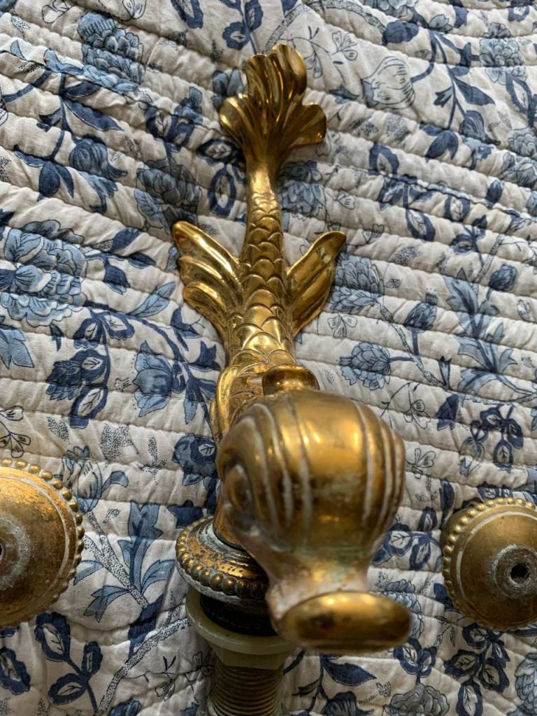 BRAND NEW BATH TAP MIXER IN PURE SOLID GOLD AS A DOLPHIN - 4 KILOS -REDUCED TO £2.500 UNTIL 21 APRIL