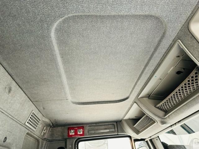 Iveco Stralis 310 Euro 6 6x2 Box Van