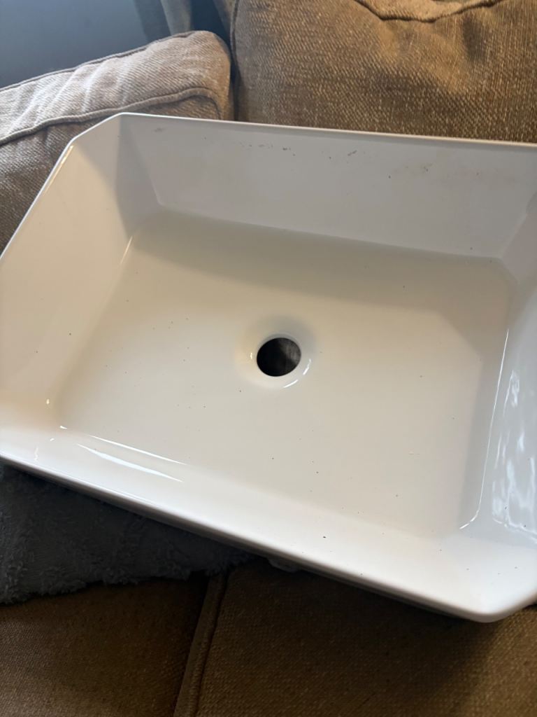 Modern White Ceramic Rectangular Countertop Bathroom Basin Sink - 50x36cm - Brand New
