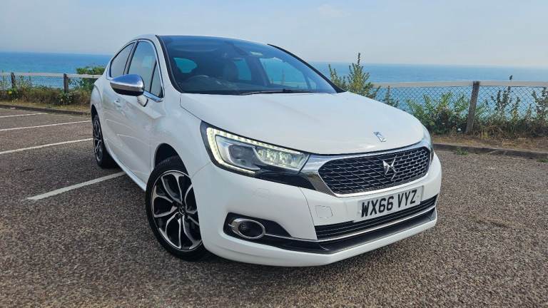 DS, DS 4, Hatchback, 2016, Manual, 1560 (cc), 5 doors