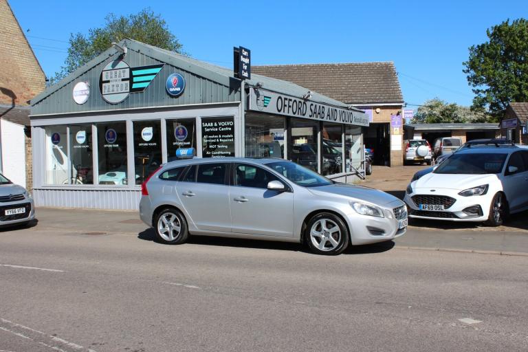 2012 Volvo V60 D5 [215] SE Lux 5dr Geartronic ESTATE Diesel Automatic